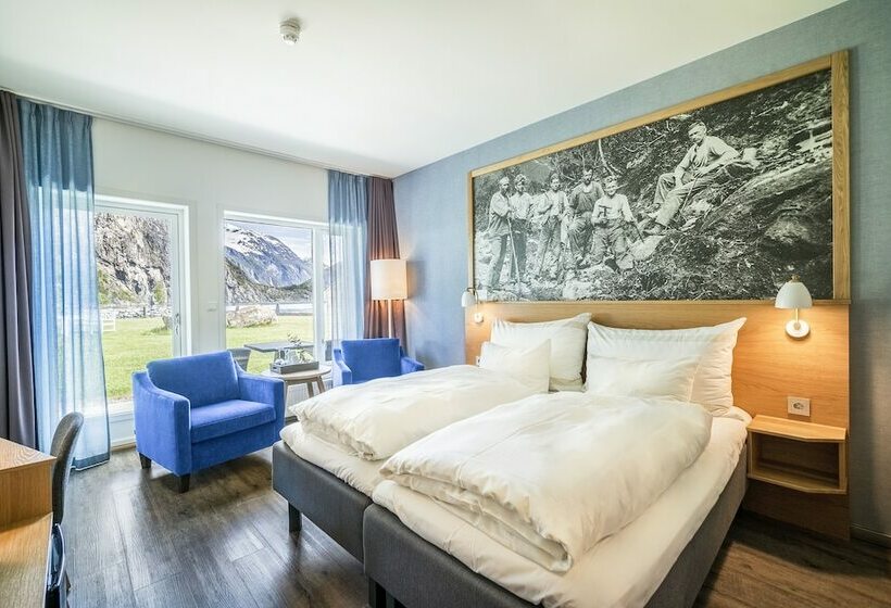 اتاق استاندارد با تراس, Valldal Fjordhotell   By Classic Norway Hotels