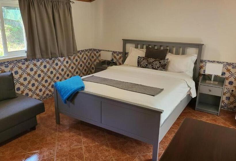 استودیوی استاندارد, Guesthouse Of Alcobaça