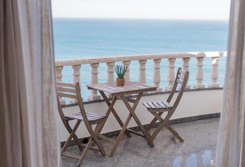 سوییت با چشم‌انداز دریا, Laneez Ericeira Surf House