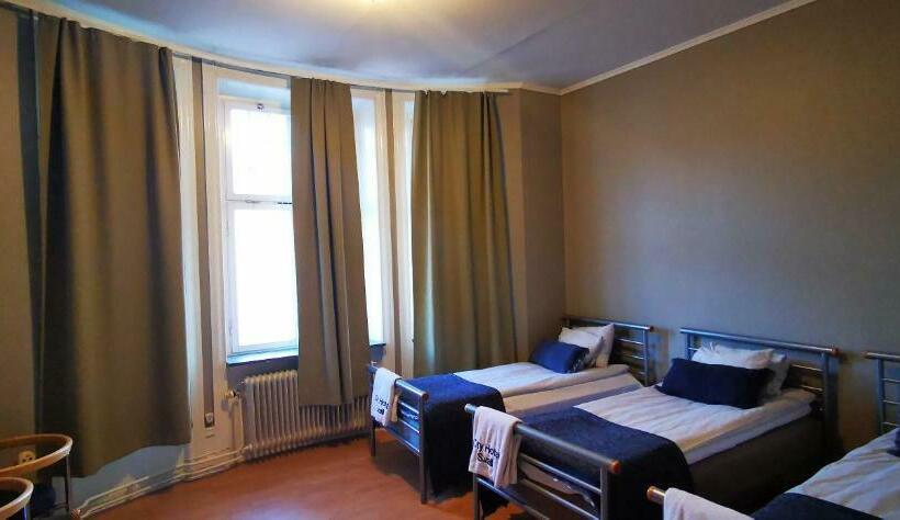 اتاق کلاسیک چهارنفره, Sundsvall City