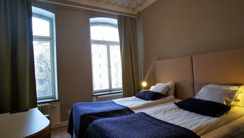 اتاق استاندارد سه نفره, Sundsvall City