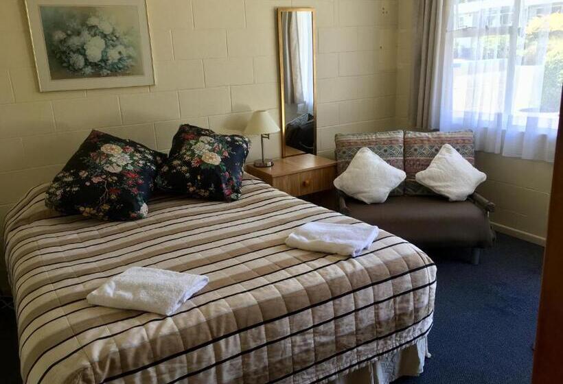 استودیو ساده, Alma Motel