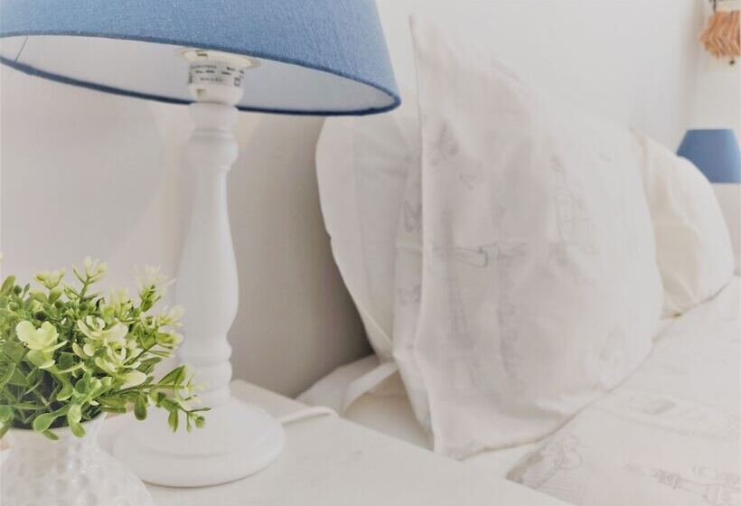 اتاق لوکس, Pure Flor De Esteva
