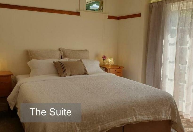 سوییت, Bluff Hill Bed & Breakfast