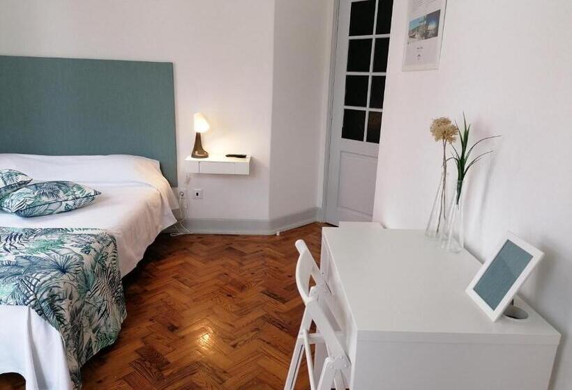 اتاق لوکس, Hostel Rossio Alcobaça