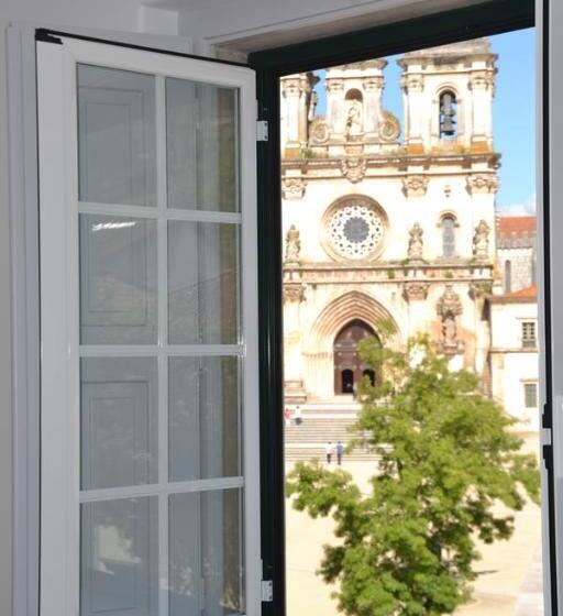 Standard room with outdoor bath, Hostel Rossio Alcobaça