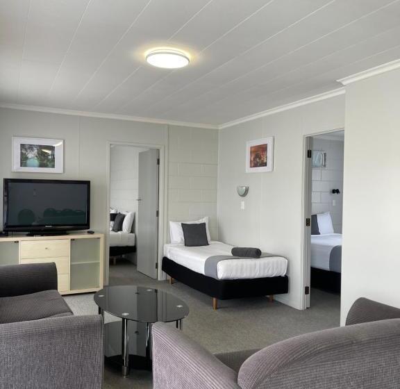 آپارتمان 2 خوابه, Kensington Motel