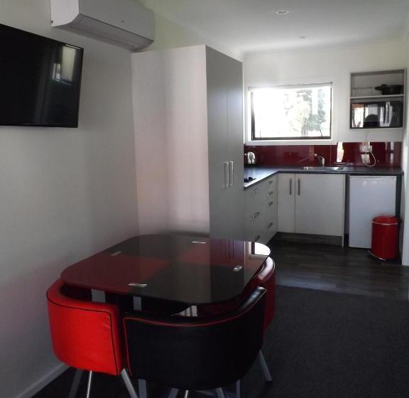 استودیوی سوپریور, Gateway Motor Lodge  Wanganui