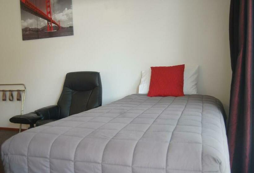 استودیوی استاندارد, Gateway Motor Lodge  Wanganui