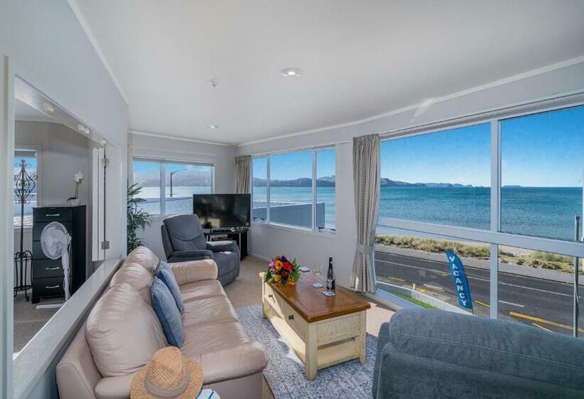 , Waterfront Apartments Whitianga