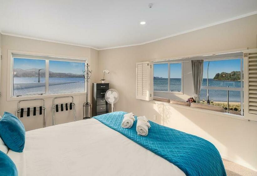 , Waterfront Apartments Whitianga