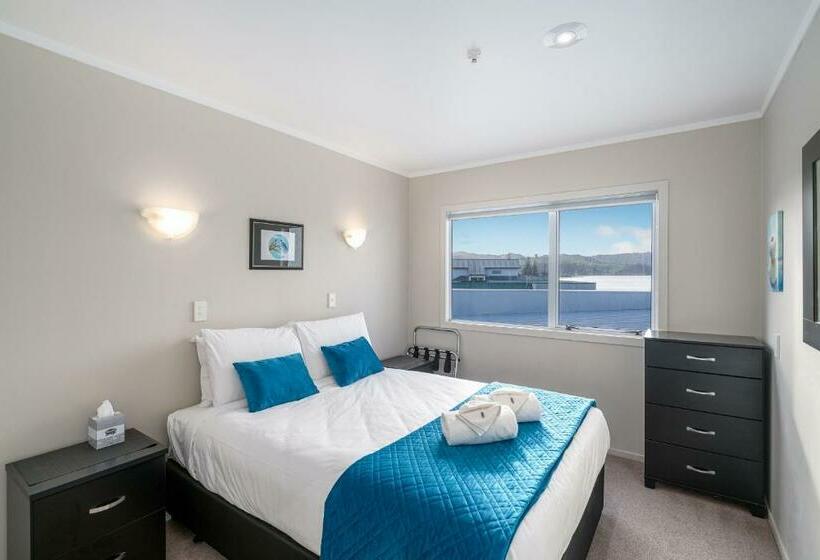 , Waterfront Apartments Whitianga