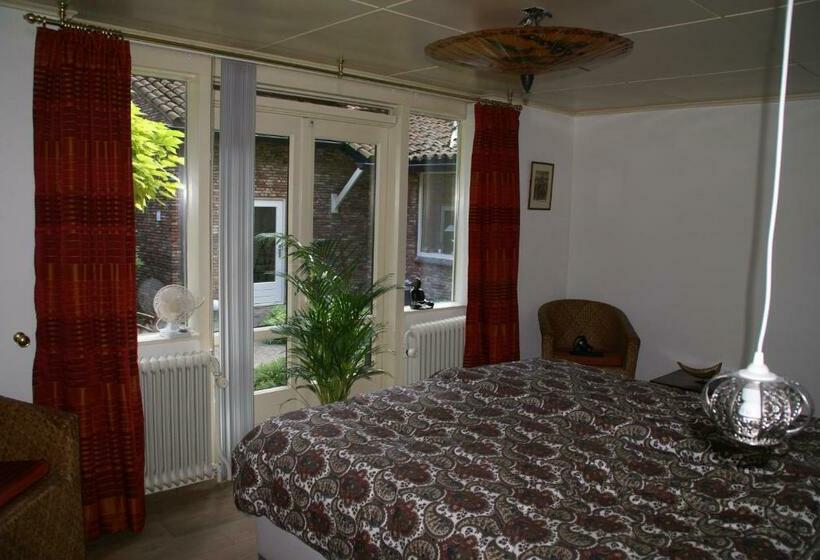 اتاق لوکس با چشم‌انداز باغ, B&b Atelier Maarbeek