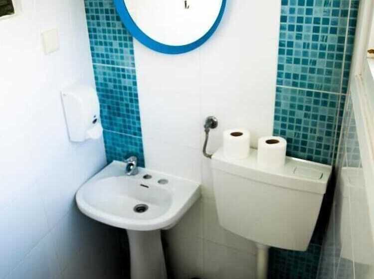 اتاق استاندارد با سرویس بهداشتی مشترک, The Story Guest House   Adults Only
