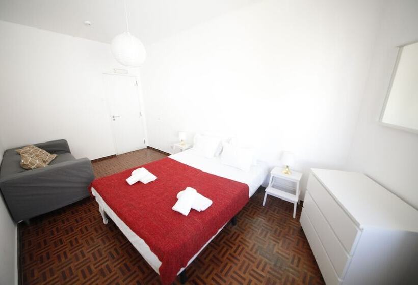 اتاق استاندارد با سرویس بهداشتی مشترک, The Story Guest House   Adults Only