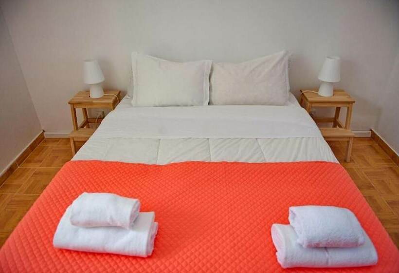 اتاق استاندارد با سرویس بهداشتی مشترک, The Story Guest House   Adults Only