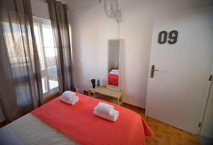اتاق استاندارد با سرویس بهداشتی مشترک, The Story Guest House   Adults Only