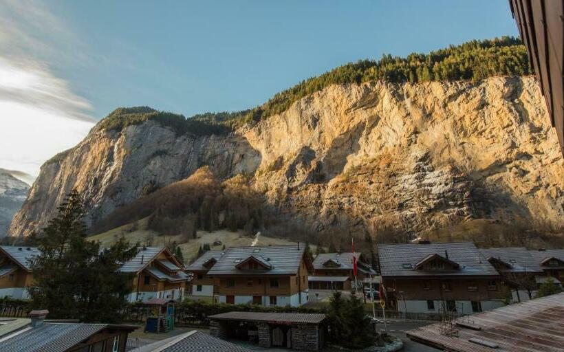 Номер Стандарт Совместная Ванная, Schutzenbach Backpackers For Adults 18 35