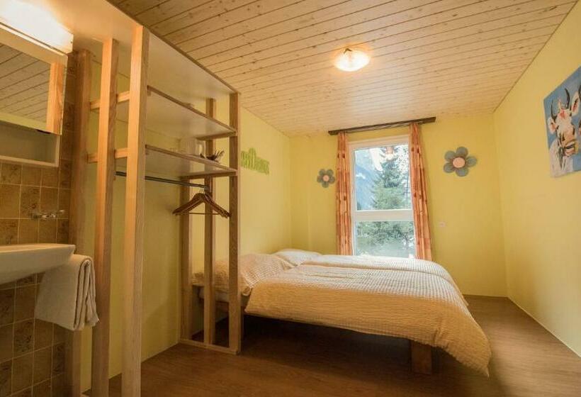 Номер Стандарт Совместная Ванная, Schutzenbach Backpackers For Adults 18 35