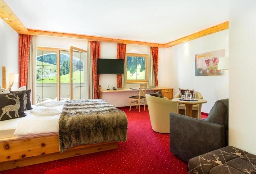 豪华房间, Chasa Castello Relax & Spa