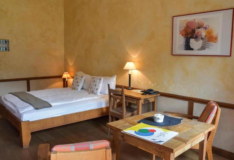 اتاق استاندارد, Hôtel Restaurant Le Saint Christophe