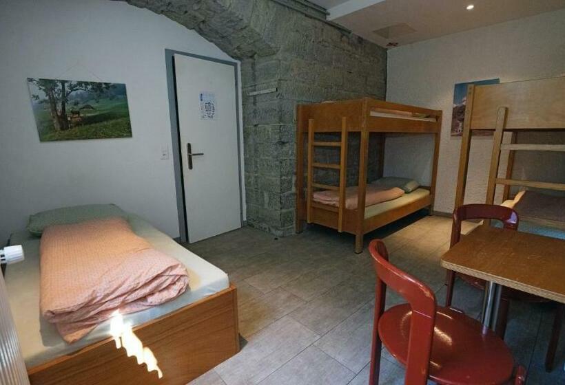 ルームシェアのワンベッド, Kreuzlingen Youth Hostel