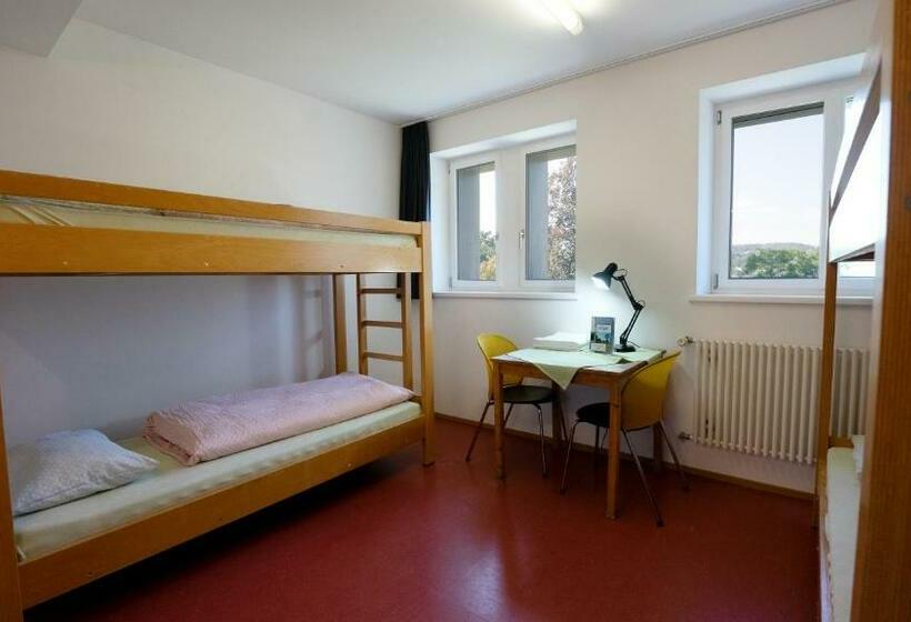 浴室共有スタンダード４人用ルーム, Kreuzlingen Youth Hostel