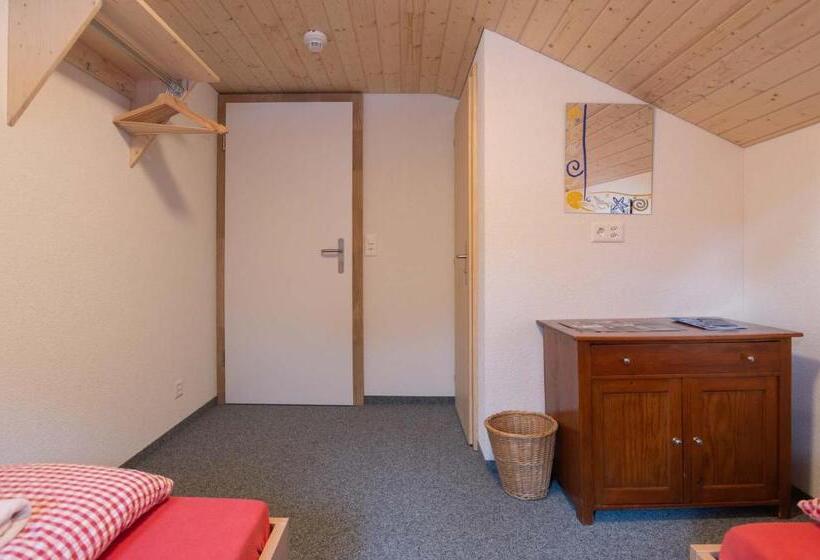 펜트하우스 룸, Lehmann's Herberge Hostel