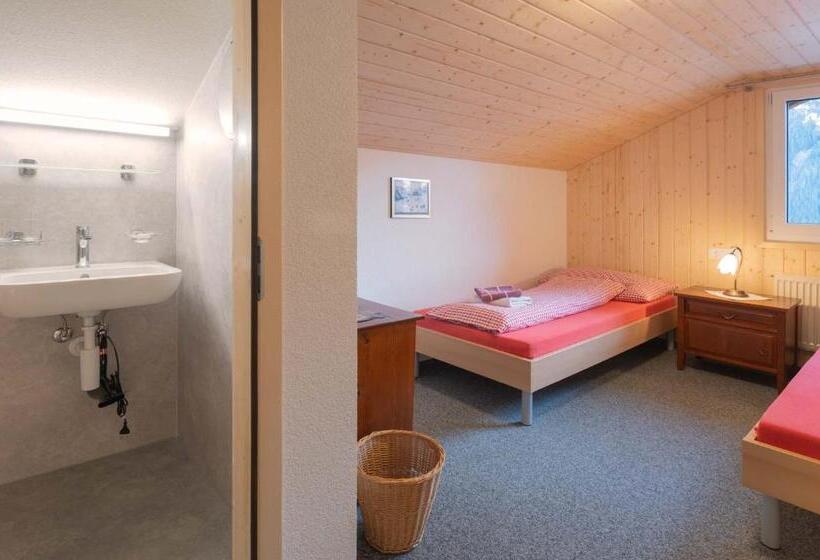 펜트하우스 룸, Lehmann's Herberge Hostel