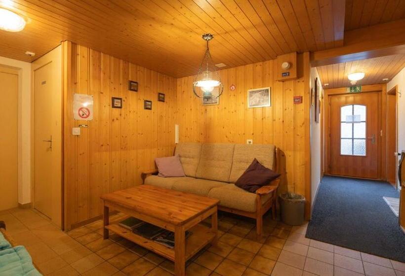스탠다드 트리플 발코니 룸, Lehmann's Herberge Hostel