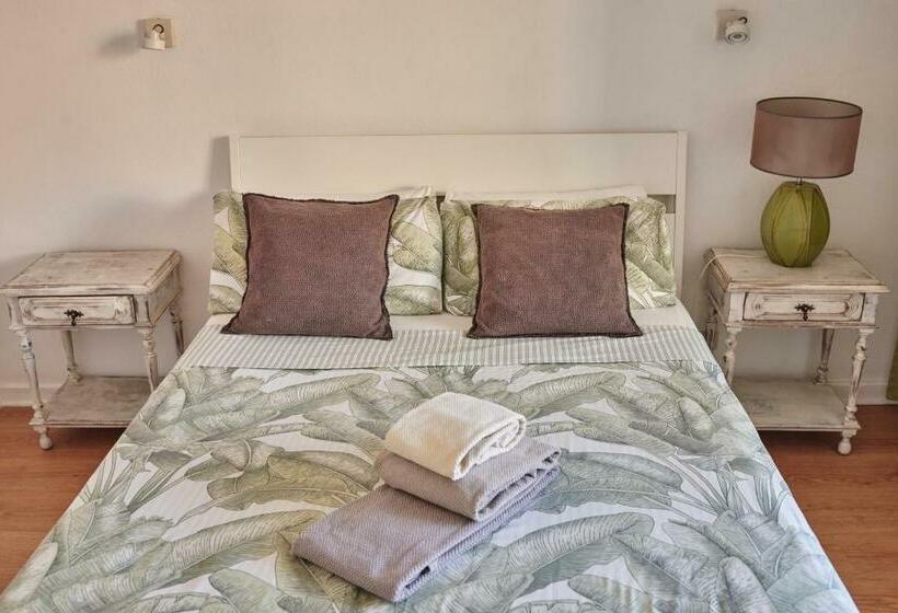 اتاق استاندارد, Ljmonade Hostel