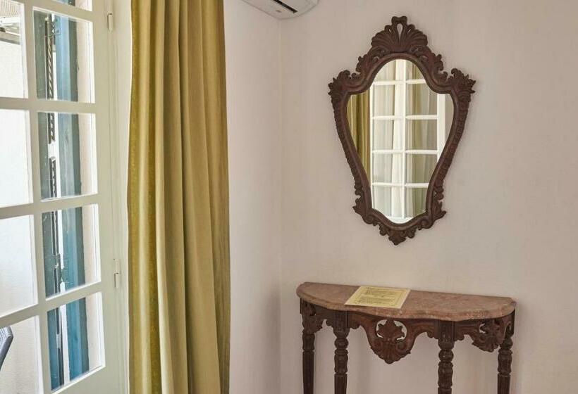اتاق استاندارد, Ljmonade Hostel