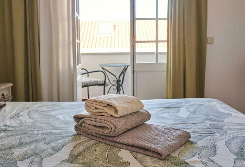 اتاق استاندارد, Ljmonade Hostel