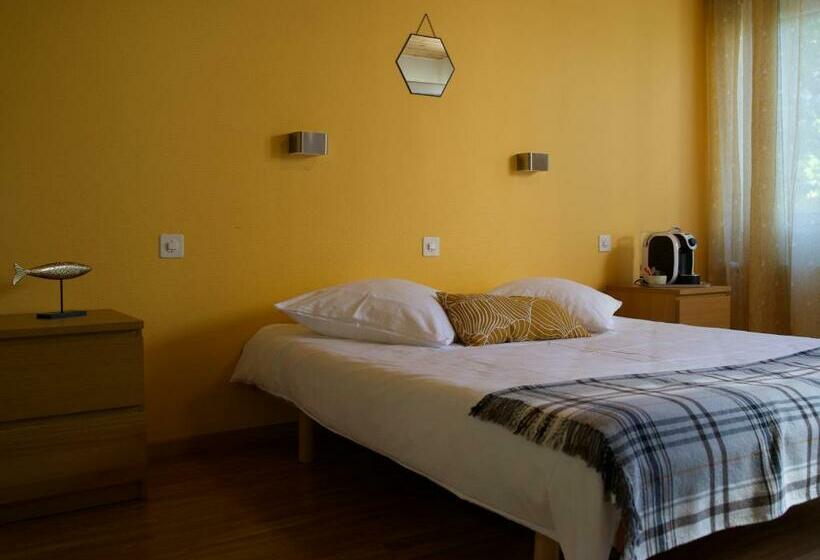 اتاق استاندارد, Motel Restaurant 13 Etoiles