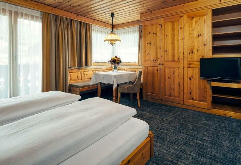 اتاق سوپریور با بالکن, Wellnesshotel Engadin