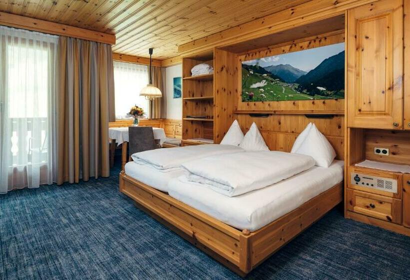 اتاق سوپریور با بالکن, Wellnesshotel Engadin