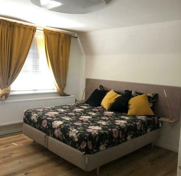 اتاق لوکس با تخت بزرگ, Bommelsteijn Lodge