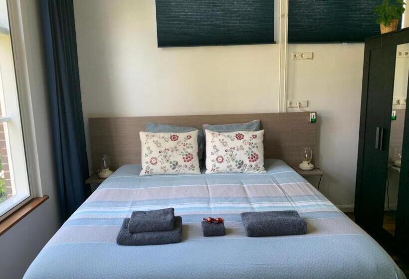اتاق لوکس با تخت بزرگ, Bommelsteijn Lodge