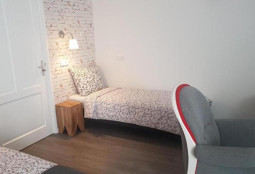 اتاق استاندارد چهار تخته, B&b De Valkenhorst
