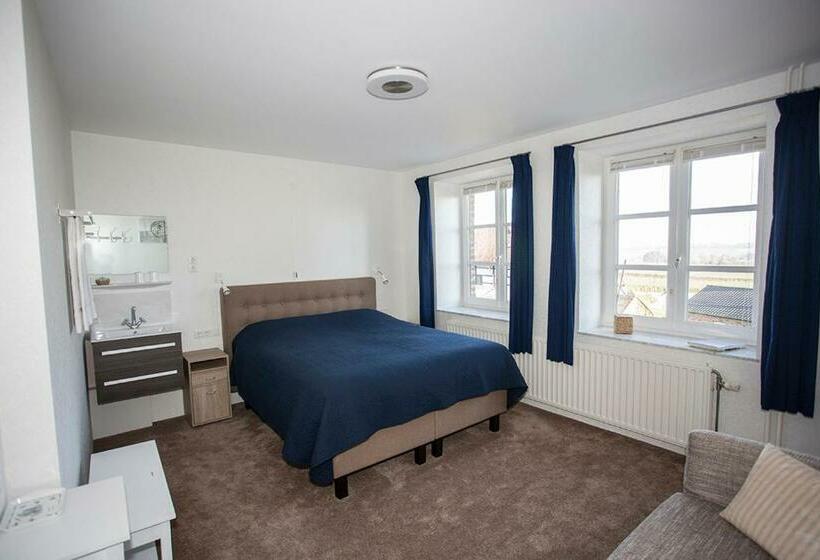 اتاق استاندارد با چشم‌انداز, B&b Einrade