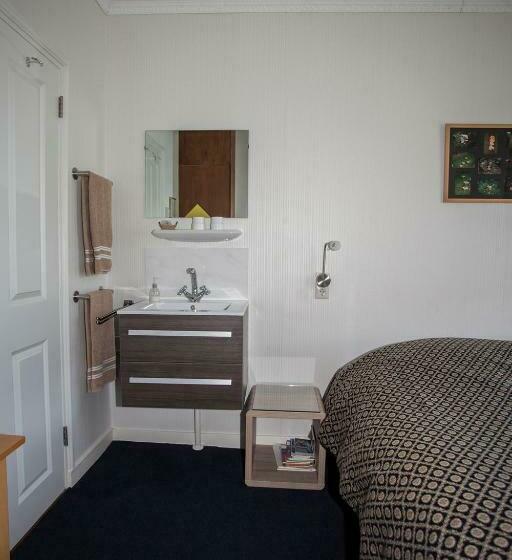 اتاق استاندارد, B&b Einrade