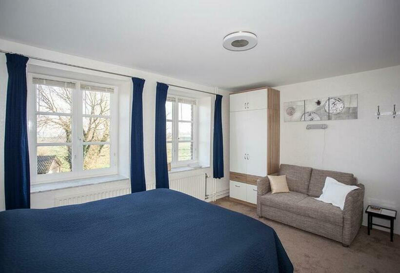 اتاق استاندارد با چشم‌انداز, B&b Einrade