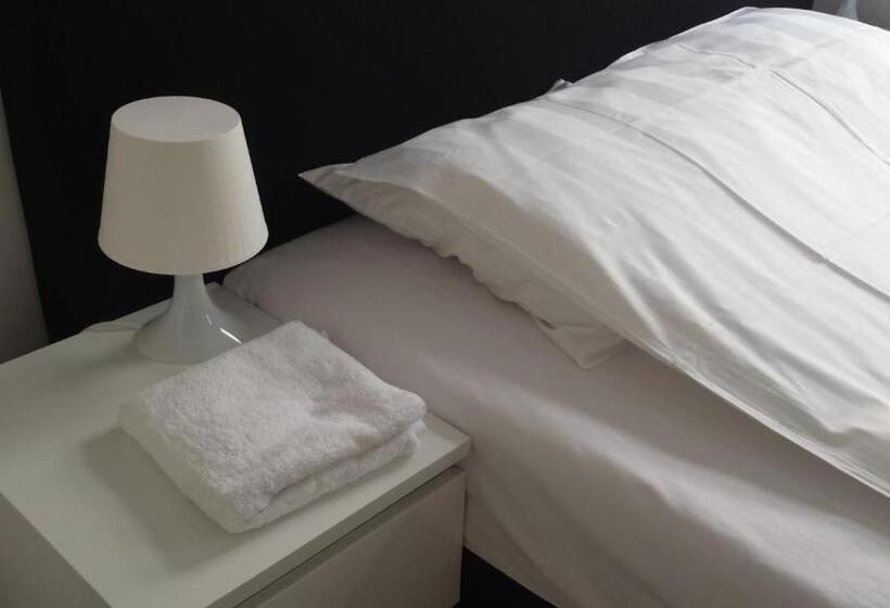 Economy Quadruple Room, Chao Nl 24 Hours Open