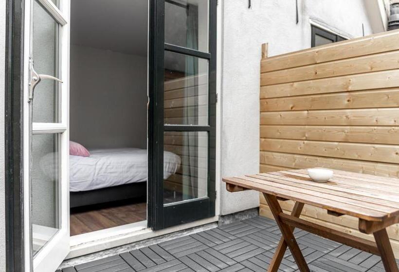 اتاق لوکس با بالکن, 1001 Nights Boutique Lofts