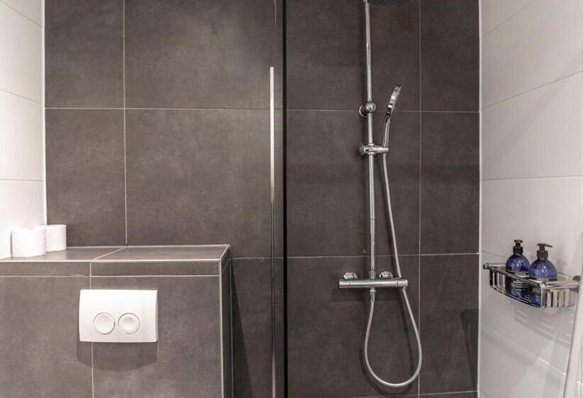 اتاق لوکس چهار تخته, 1001 Nights Boutique Lofts