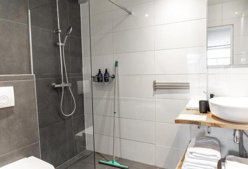 اتاق لوکس چهار تخته, 1001 Nights Boutique Lofts