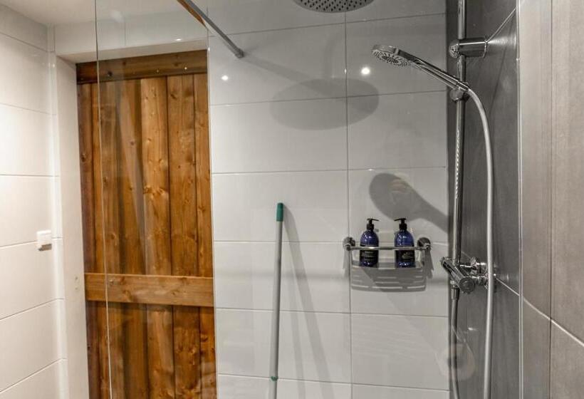 اتاق لوکس چهار تخته, 1001 Nights Boutique Lofts