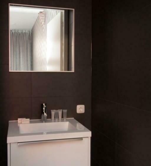 1 Bedroom Apartment, Stadslogement By Peek