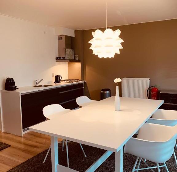 1 Bedroom Apartment, Stadslogement By Peek