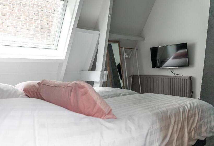 اتاق لوکس چهار تخته, 1001 Nights Boutique Lofts
